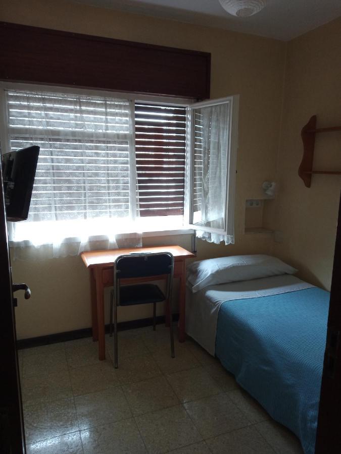 Pension Los Pinos Gijón Exterior foto